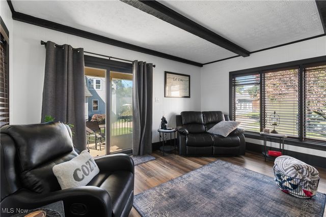 6 5th Street NE, Barberton, OH 44203