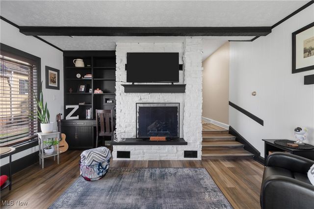 6 5th Street NE, Barberton, OH 44203