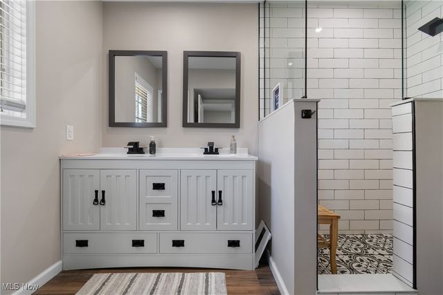 6 5th Street NE, Barberton, OH 44203