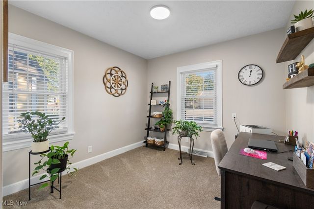 6 5th Street NE, Barberton, OH 44203