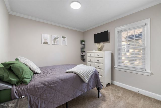 6 5th Street NE, Barberton, OH 44203