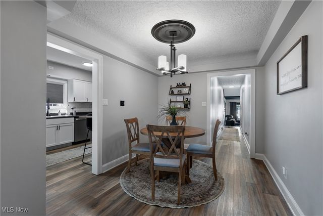 6 5th Street NE, Barberton, OH 44203