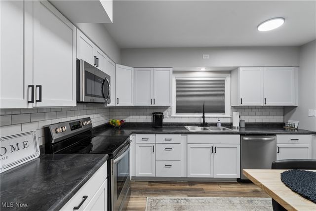 6 5th Street NE, Barberton, OH 44203