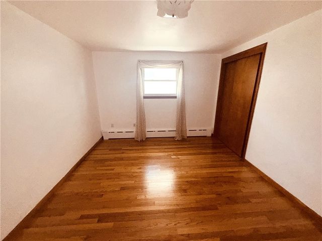 25 Thurston Avenue B, Newport, RI 02840