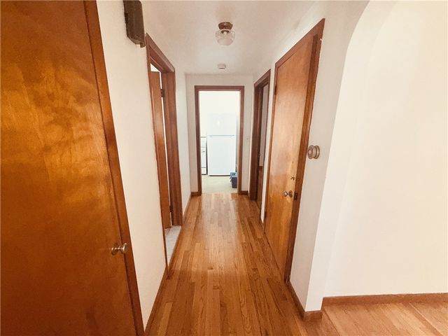 25 Thurston Avenue B, Newport, RI 02840