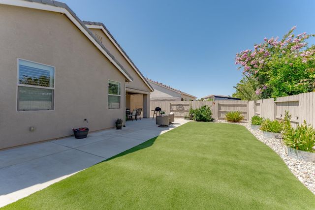 5041 Saugus St, Roseville, CA 95747
