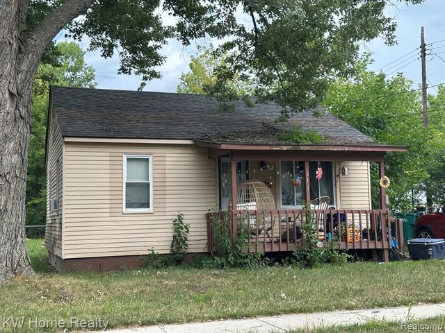 611 Beach Street, Mount Morris, MI 48458