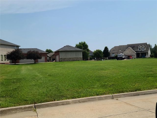 3221 NE Briar Creek Place, Ankeny, IA 50021