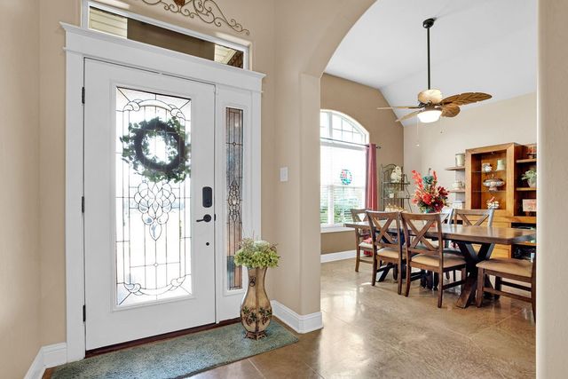 717 White Bear Trail, Lindale, TX 75771