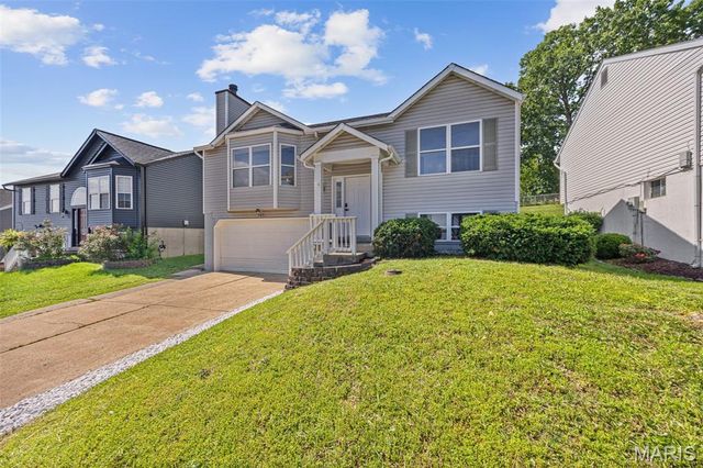 3261 5 Oaks Drive, Arnold, MO 63010