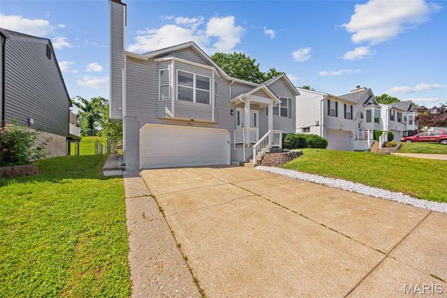 3261 5 Oaks Drive, Arnold, MO 63010