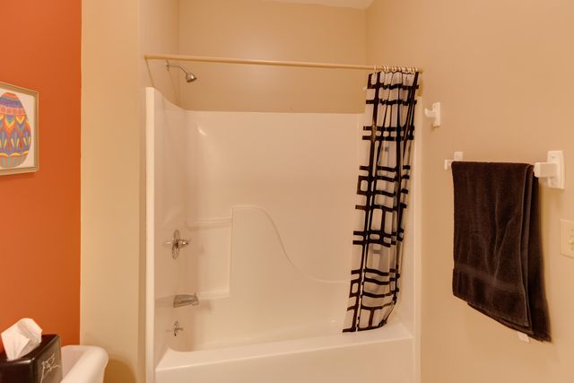 9 Blueberry Hill Rd Unit 7, Plymouth, NH 03264
