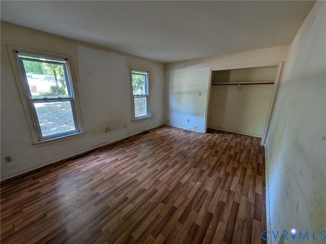 914 Spirea Rd, Chesterfield, VA 23236