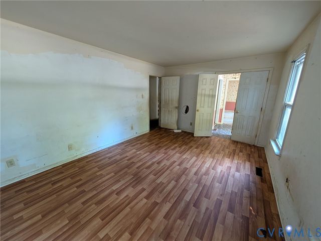 914 Spirea Rd, Chesterfield, VA 23236