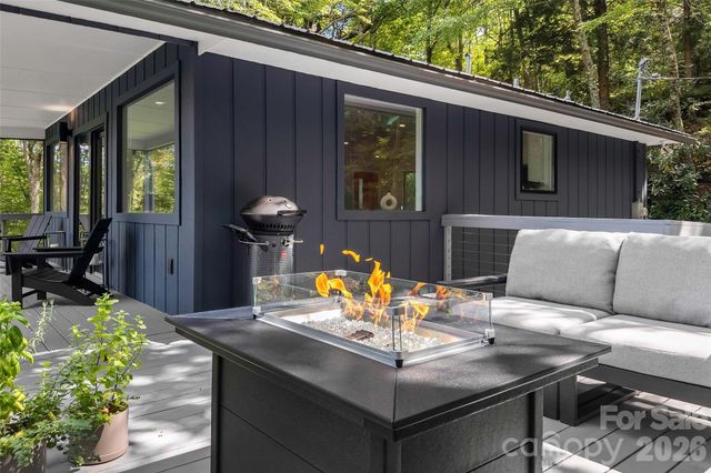 68 Lakey Gap Heights, Black Mountain, NC 28711