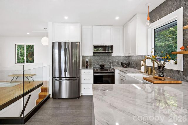 68 Lakey Gap Heights, Black Mountain, NC 28711