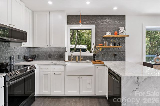 68 Lakey Gap Heights, Black Mountain, NC 28711