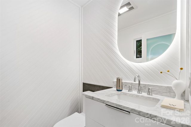 68 Lakey Gap Heights, Black Mountain, NC 28711