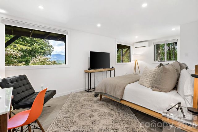 68 Lakey Gap Heights, Black Mountain, NC 28711