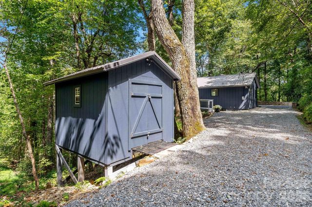 68 Lakey Gap Heights, Black Mountain, NC 28711