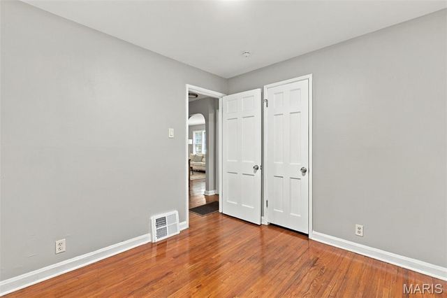 7617 Taber Drive, St Louis, MO 63133
