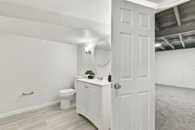 7617 Taber Drive, St Louis, MO 63133