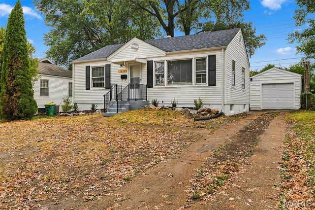 7617 Taber Drive, St Louis, MO 63133