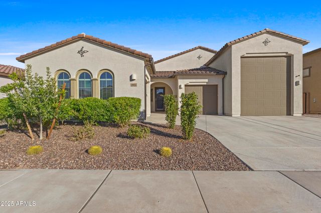 3922 E KENLEY Lane, San Tan Valley, AZ 85143