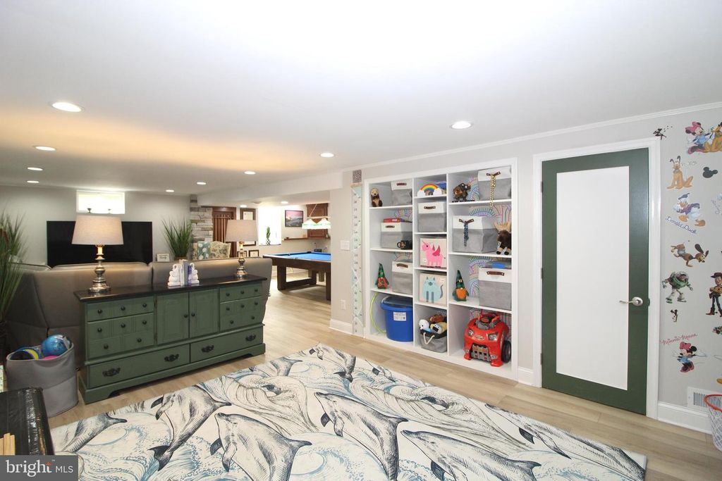 2702 MARKLYN DR, Wilmington, DE 19810
