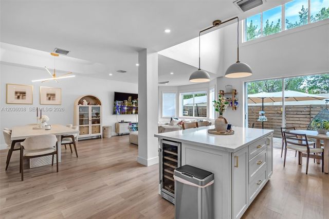 11203 NW 73rd Terrace, Doral, FL 33178