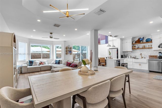 11203 NW 73rd Terrace, Doral, FL 33178