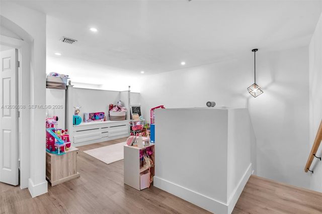 11203 NW 73rd Terrace, Doral, FL 33178