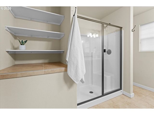 517 Sw 199TH Ave, Beaverton, OR 97006