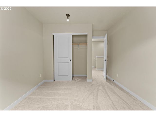 517 Sw 199TH Ave, Beaverton, OR 97006