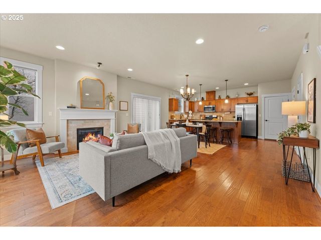 517 Sw 199TH Ave, Beaverton, OR 97006