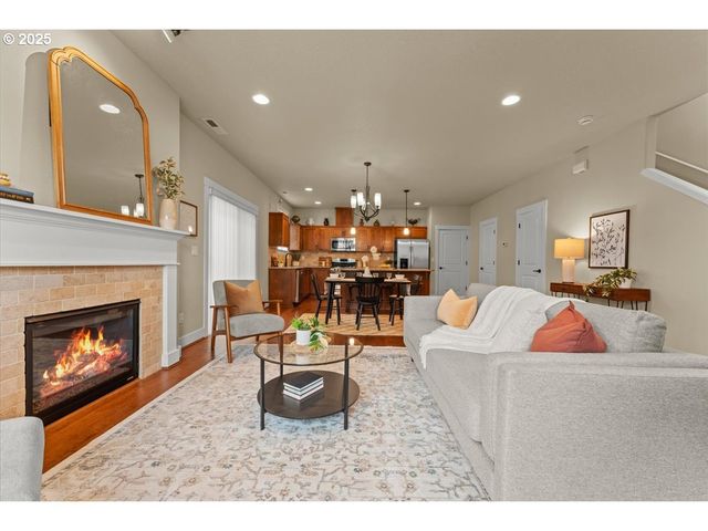 517 Sw 199TH Ave, Beaverton, OR 97006