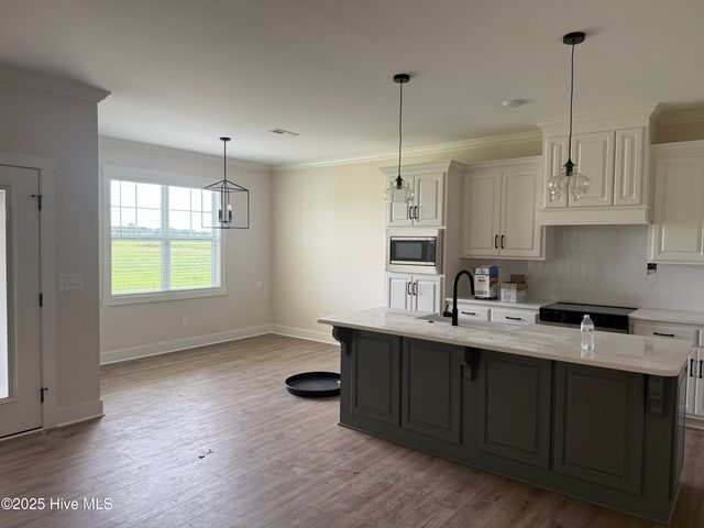 3500 Stetsan Way, Ayden, NC 28513