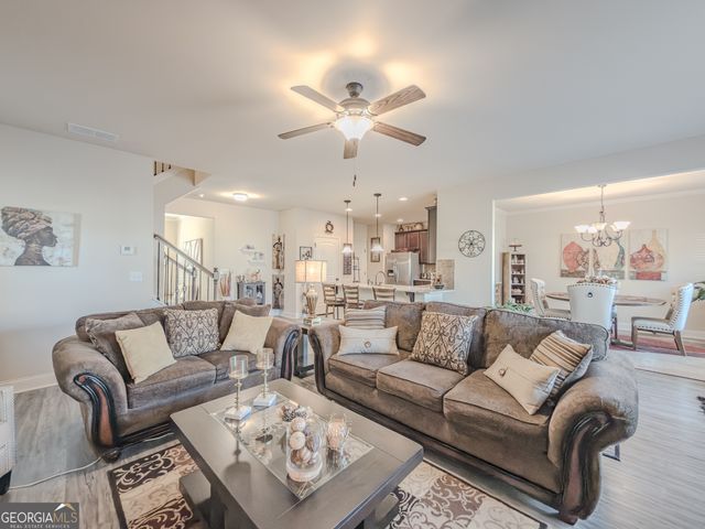 2106 Bridgewater Pass, Hampton, GA 30228