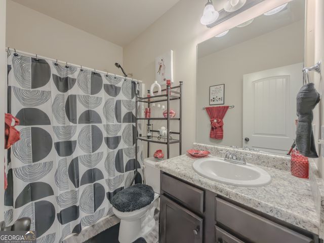 2106 Bridgewater Pass, Hampton, GA 30228