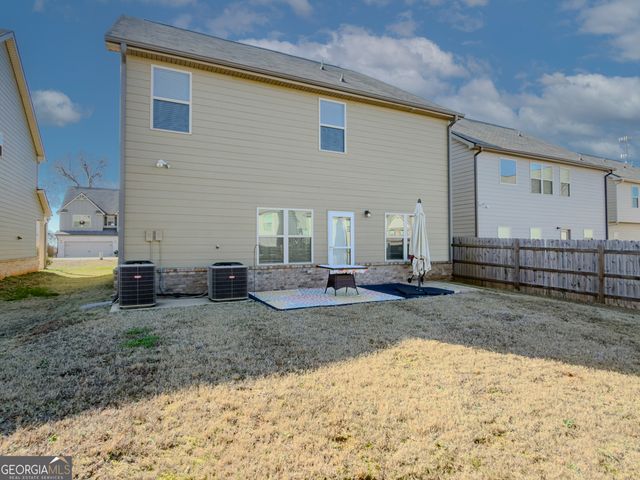 2106 Bridgewater Pass, Hampton, GA 30228