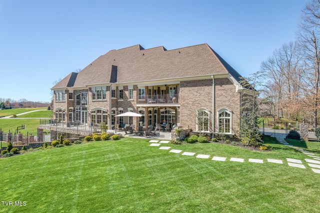 1128 Mountain Vista Pvt Drive, Bristol, TN 37620