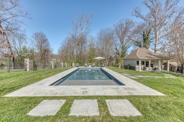 1128 Mountain Vista Pvt Drive, Bristol, TN 37620