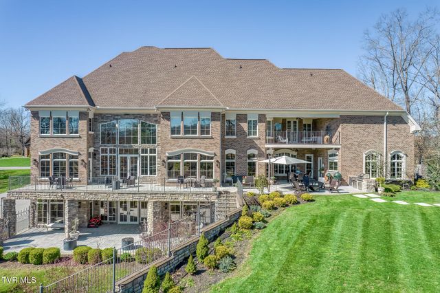 1128 Mountain Vista Pvt Drive, Bristol, TN 37620