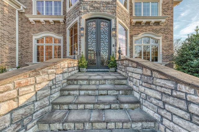 1128 Mountain Vista Pvt Drive, Bristol, TN 37620