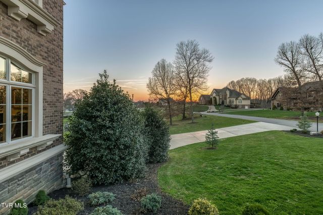 1128 Mountain Vista Pvt Drive, Bristol, TN 37620