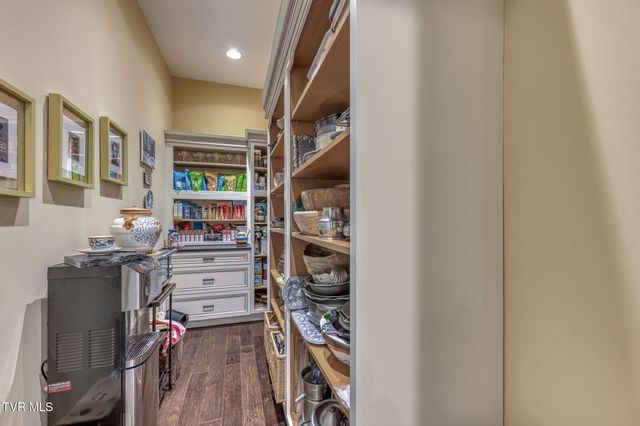 1128 Mountain Vista Pvt Drive, Bristol, TN 37620