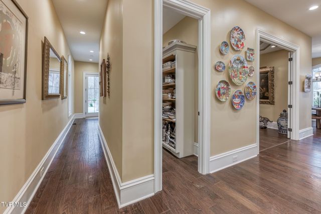 1128 Mountain Vista Pvt Drive, Bristol, TN 37620