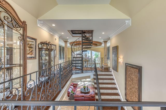 1128 Mountain Vista Pvt Drive, Bristol, TN 37620