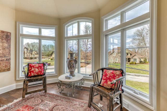 1128 Mountain Vista Pvt Drive, Bristol, TN 37620
