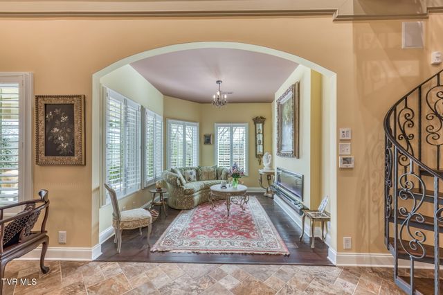 1128 Mountain Vista Pvt Drive, Bristol, TN 37620